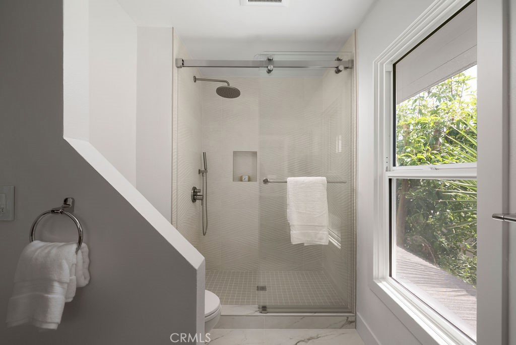 2315 Hillview Property Photo 37