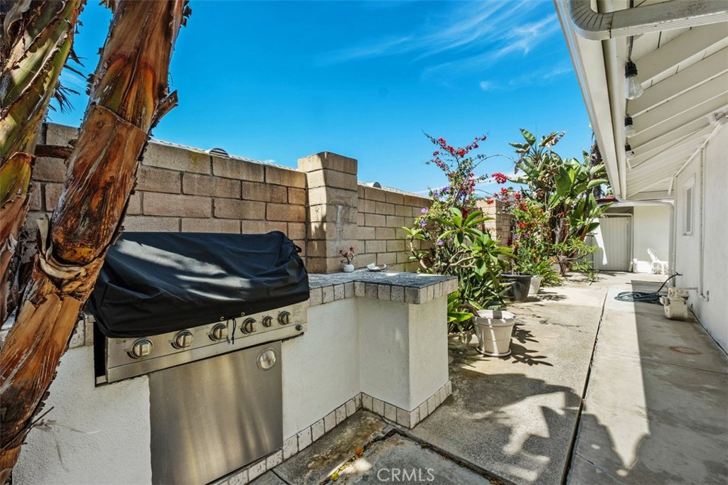 2719 Via Montecito Property Photo 25