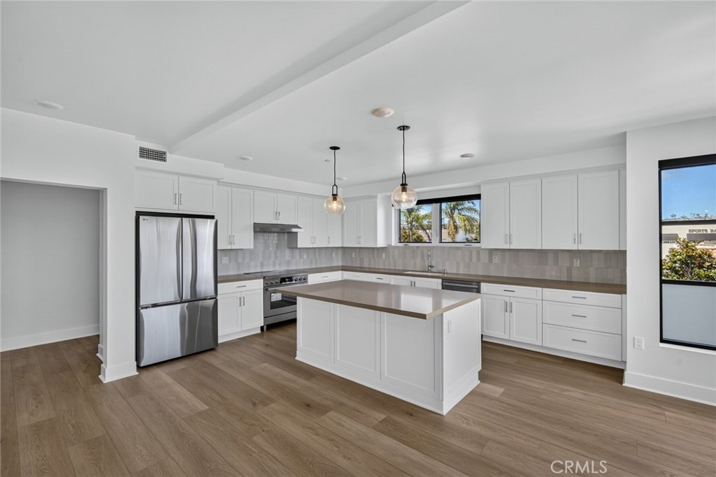 24722 Del Prado Property Photo 6