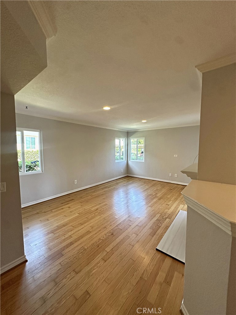 70 Corniche Property Photo 4