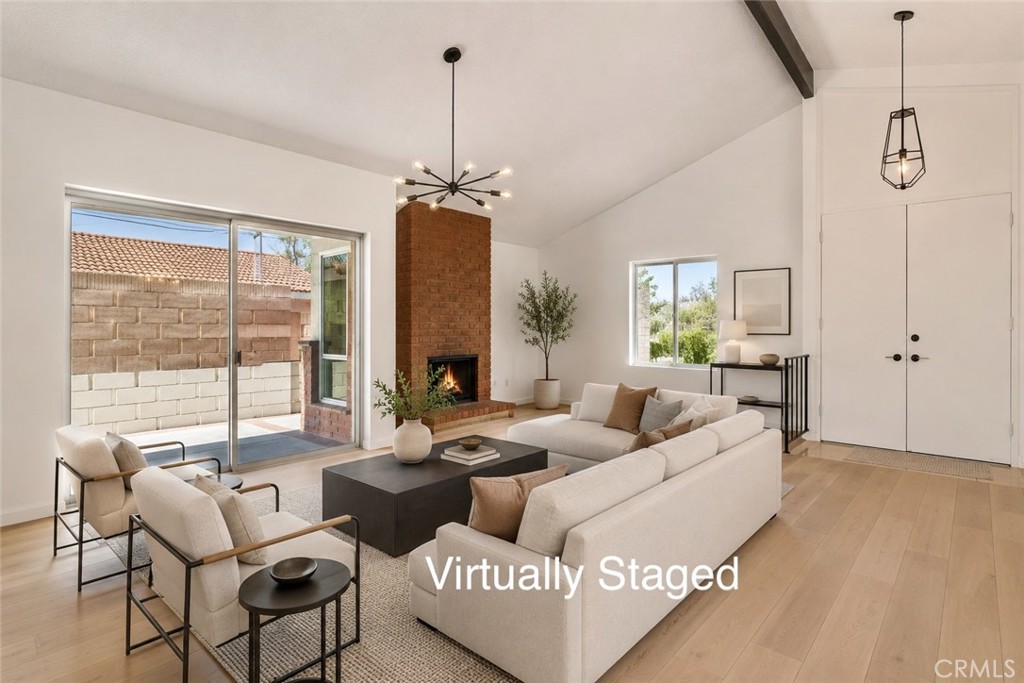 13542 La Jara Property Photo 4