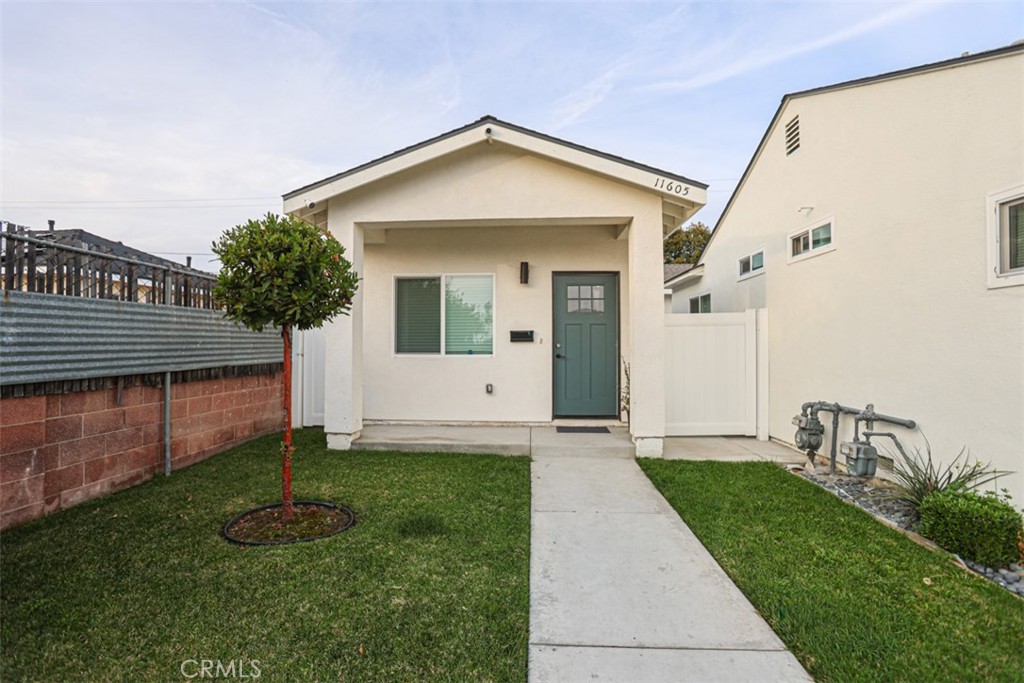 11601 Reva Property Photo 1