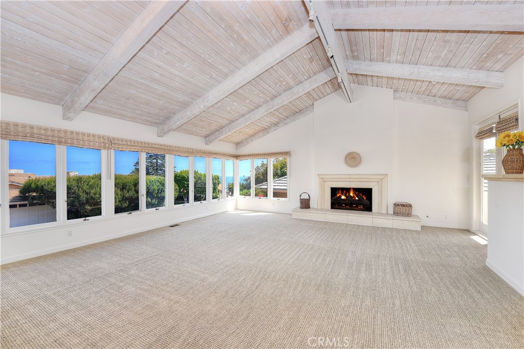 906 Emerald Bay Property Photo 3