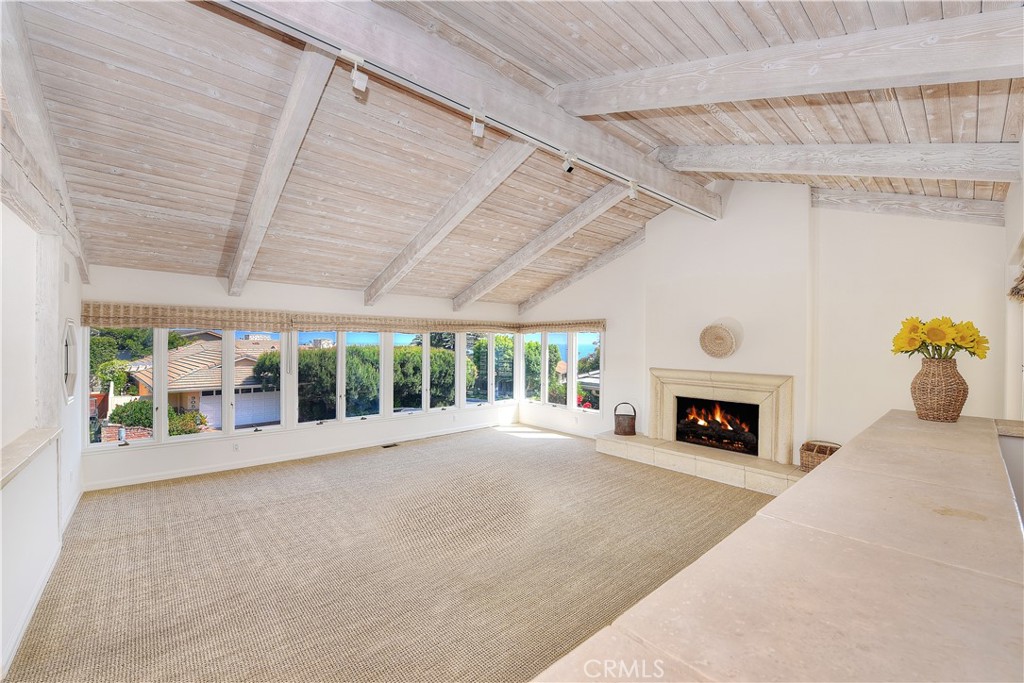 906 Emerald Bay Property Photo 5