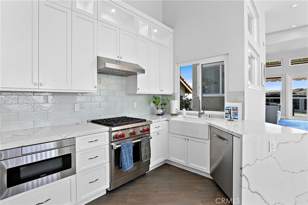 75 Palm Beach Court Property Photo 9