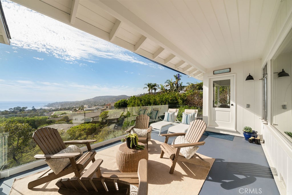 933 Coast View Property Photo 6