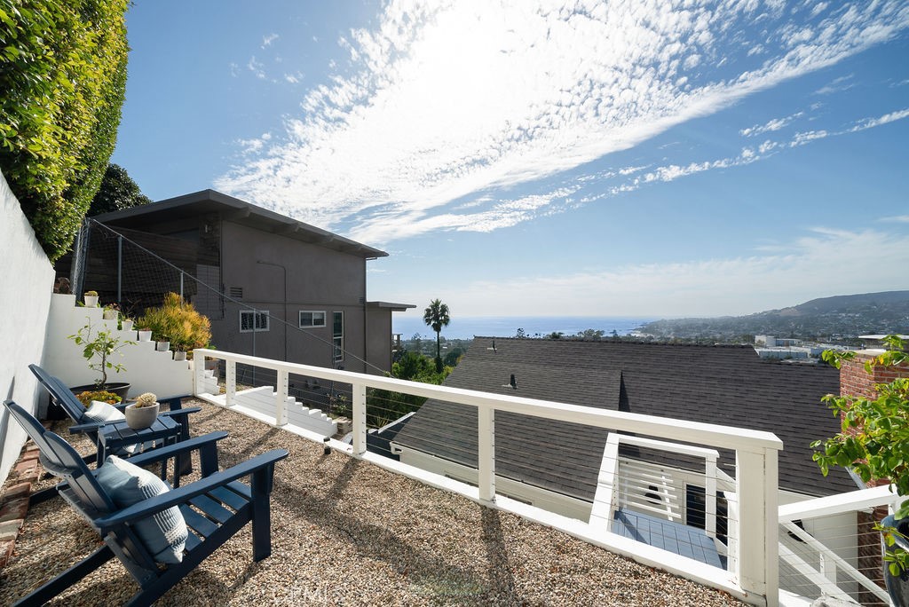 933 Coast View Property Photo 32