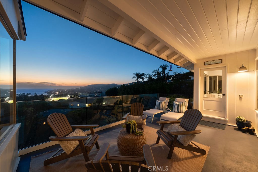 933 Coast View Property Photo 35