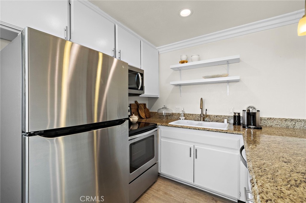 33782 Malaga B Property Photo 9