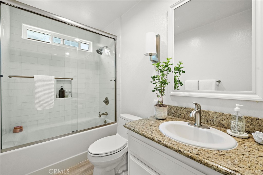 33782 Malaga B Property Photo 13