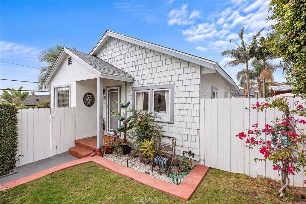 368 Oak Street Property Photo 1