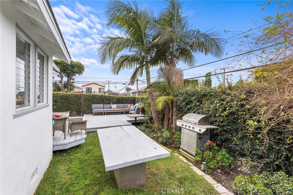 368 Oak Street Property Photo 15