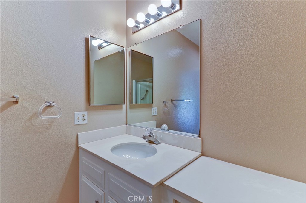 2396 W Via Mariposa W 3h Property Photo 22