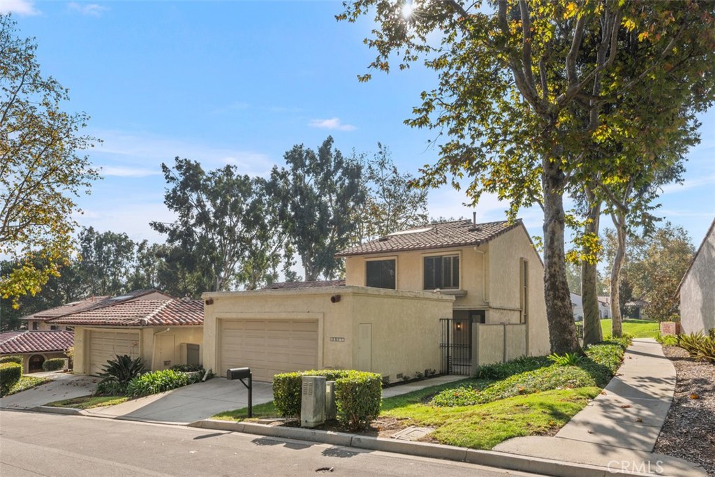 25572 Spinnaker Drive Property Photo 3