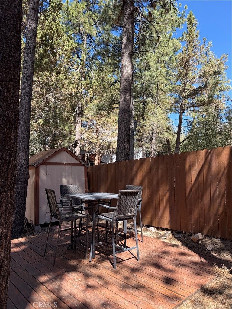 42870 Encino Property Photo 3