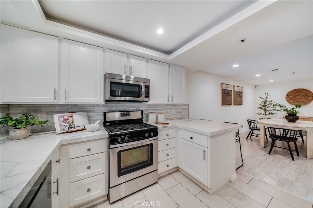 280 Cagney 103 Property Photo 11