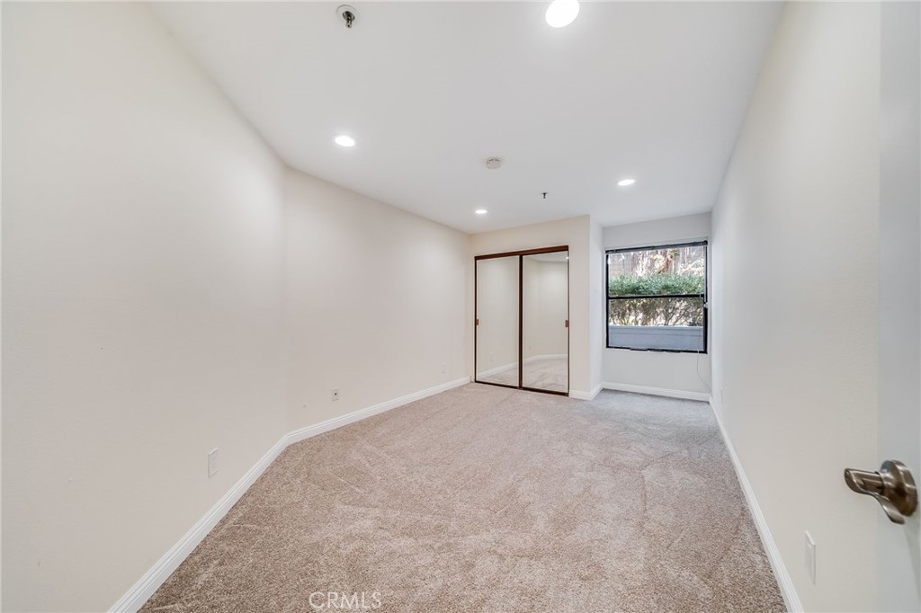 280 Cagney 103 Property Photo 19