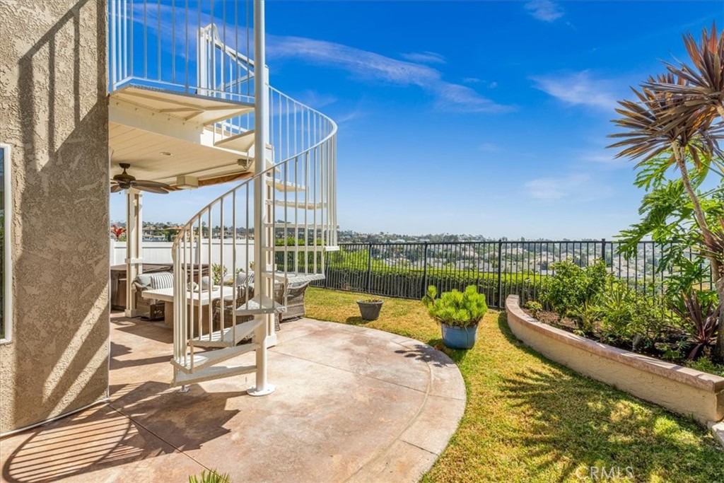 20 Hyannis Property Photo 42