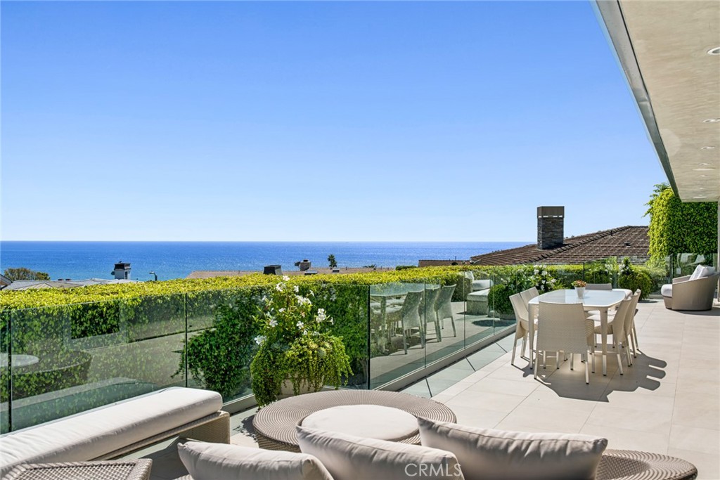 820 Emerald Bay Property Photo 3
