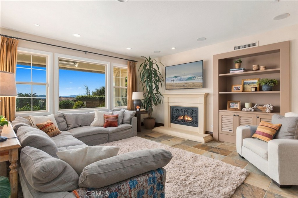 18 Via Alcamo Property Photo 6