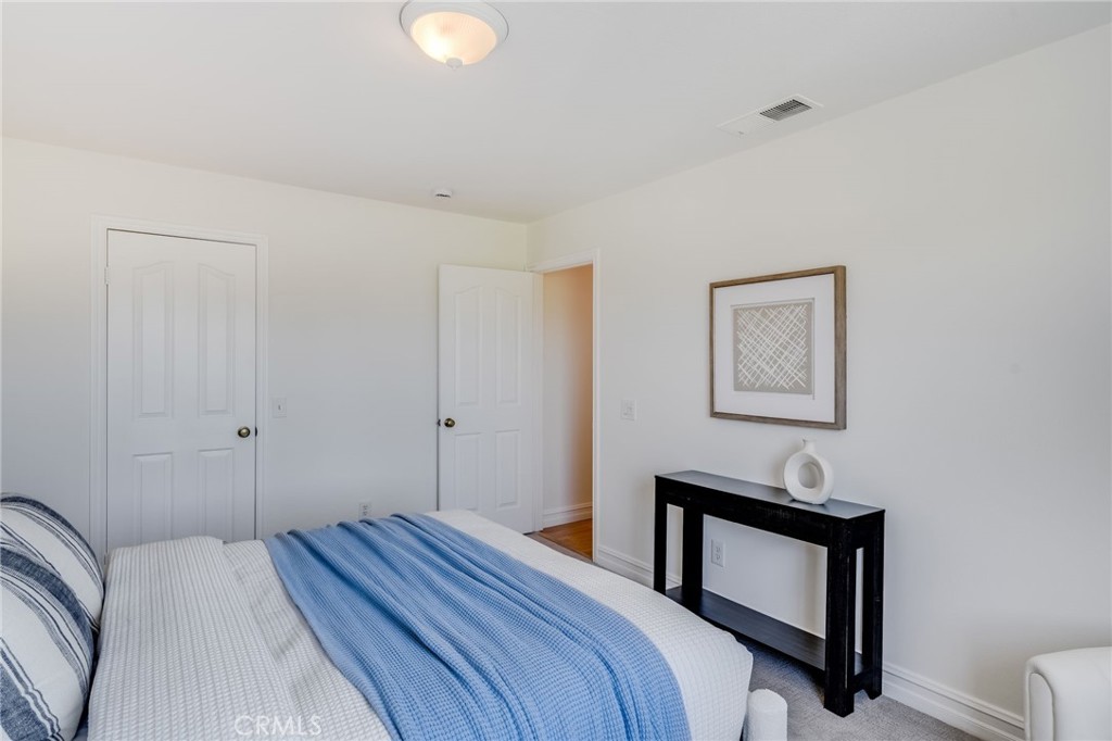 21 Rhode Island Property Photo 25