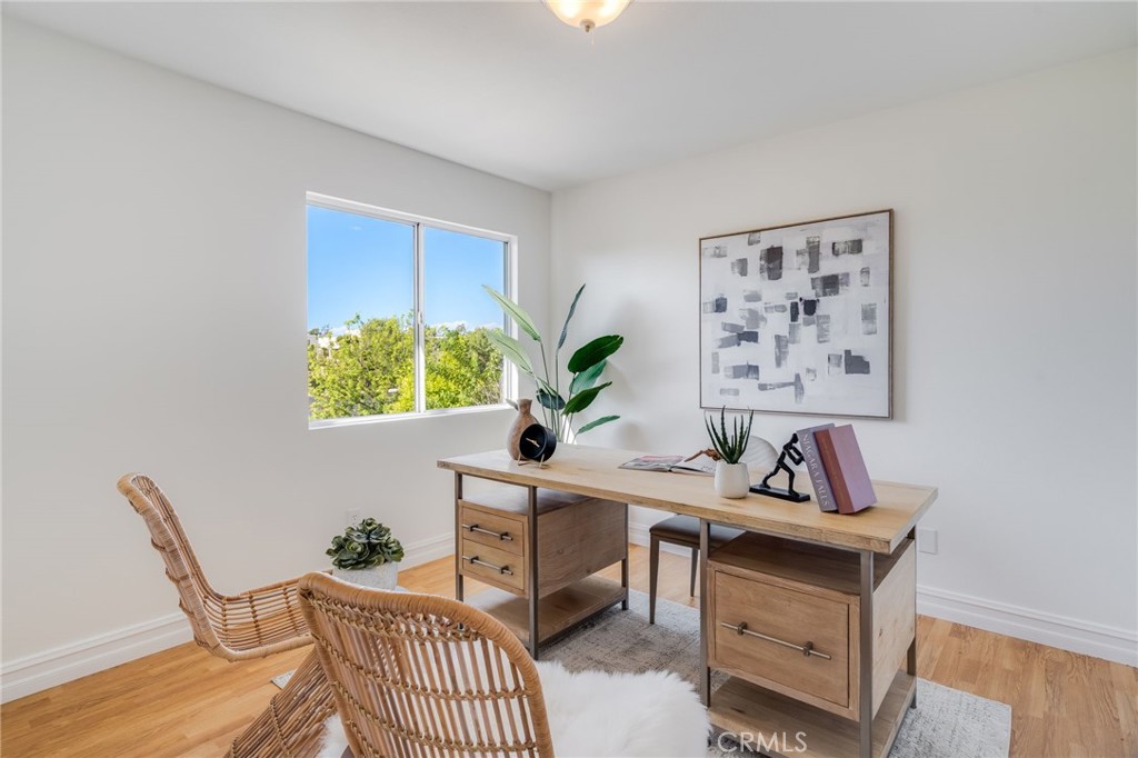 21 Rhode Island Property Photo 28