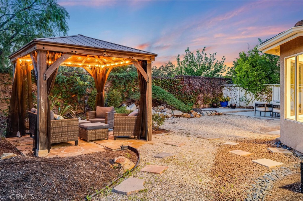 21 Rhode Island Property Photo 35