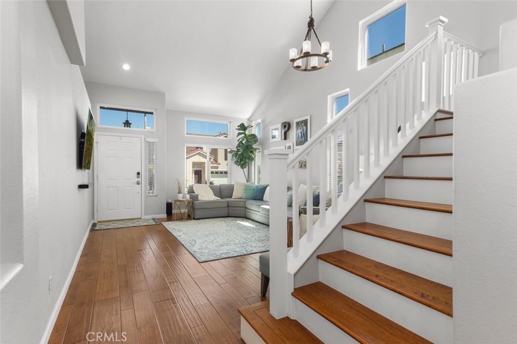 9 Sequoia Property Photo 5