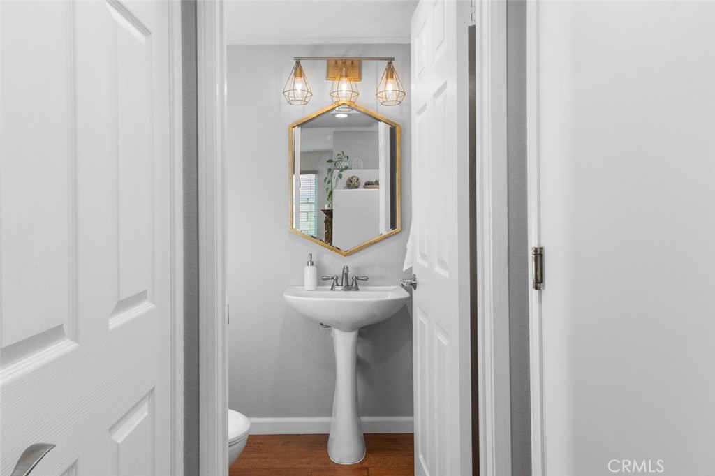 9 Sequoia Property Photo 6