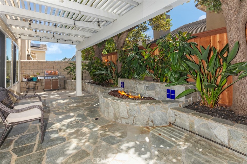 9 Sequoia Property Photo 14