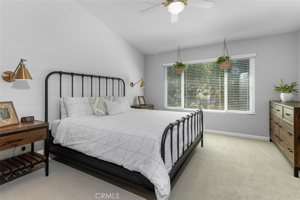 9 Sequoia Property Photo 18