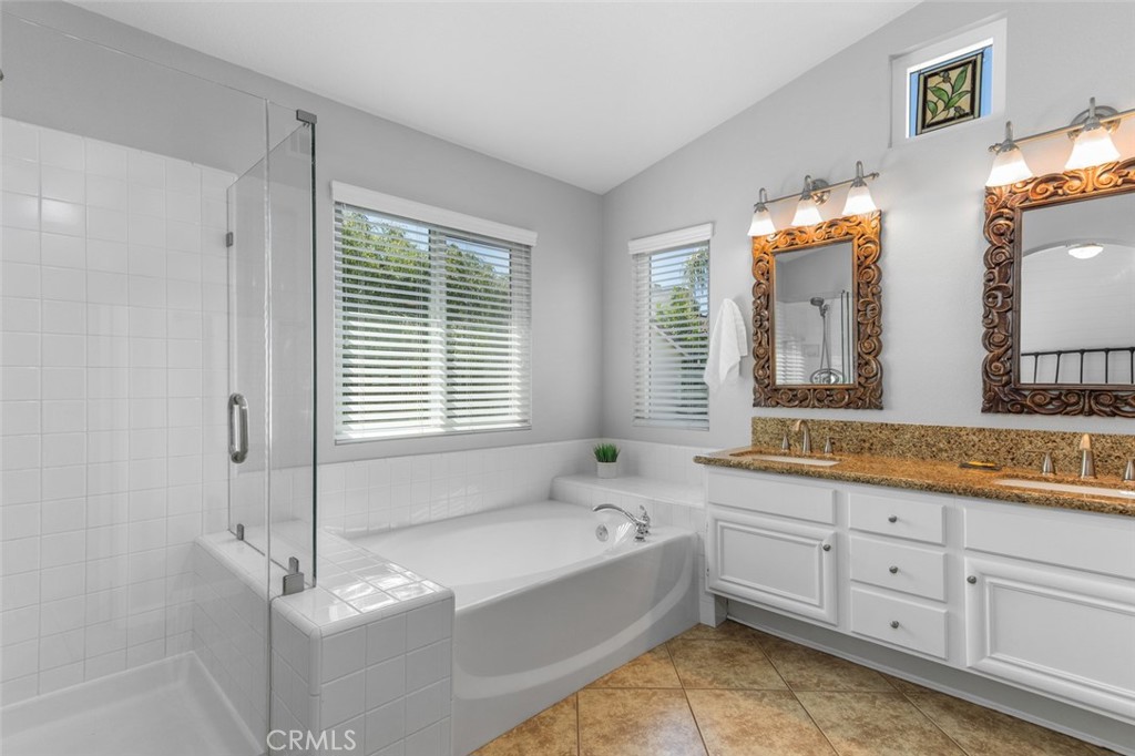 9 Sequoia Property Photo 19