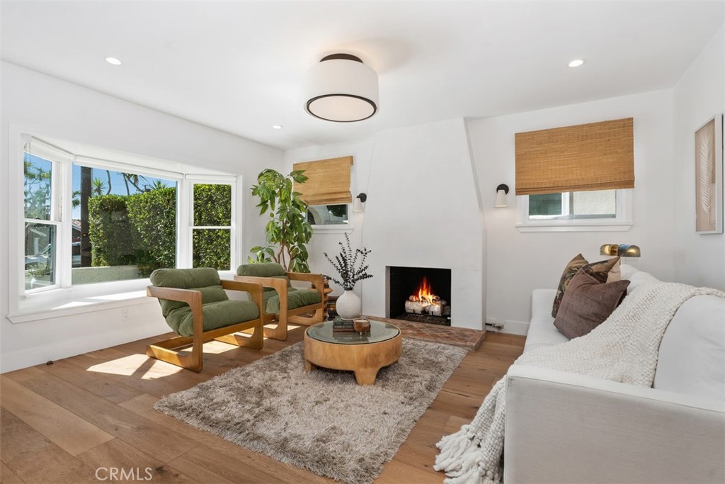 1136 Catalina Property Photo 4