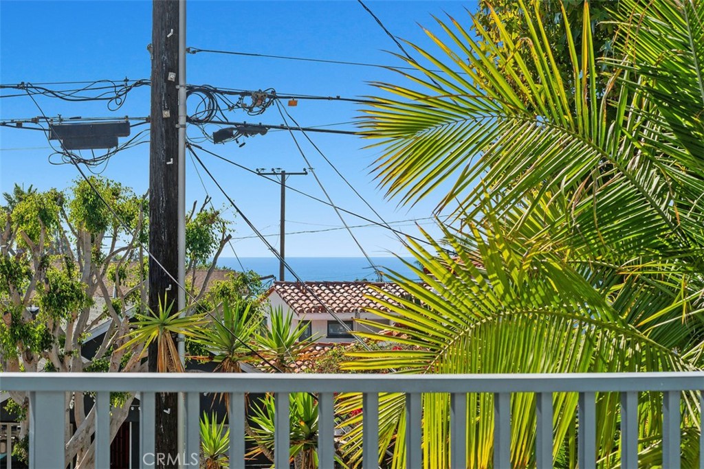 1136 Catalina Property Photo 23