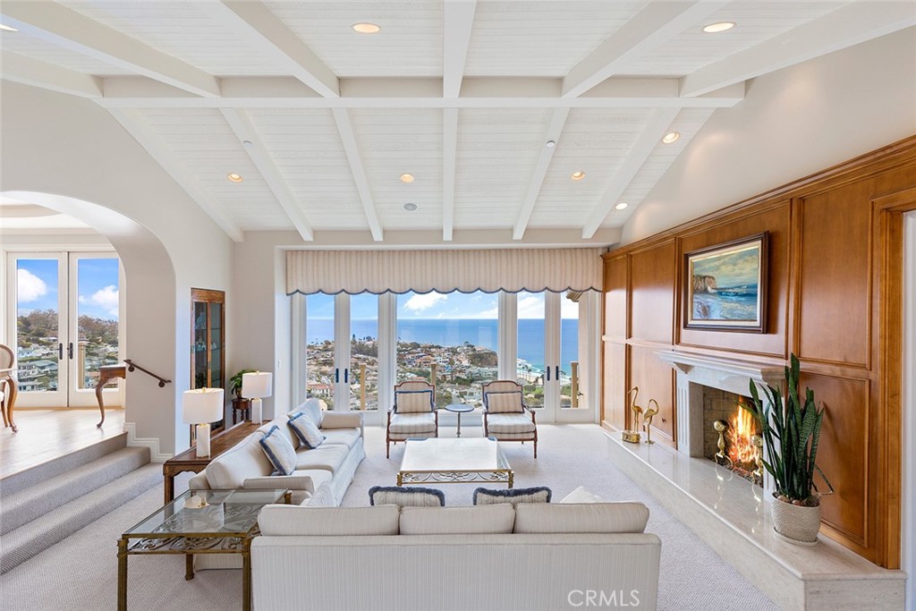 1221 Emerald Bay Property Photo 4