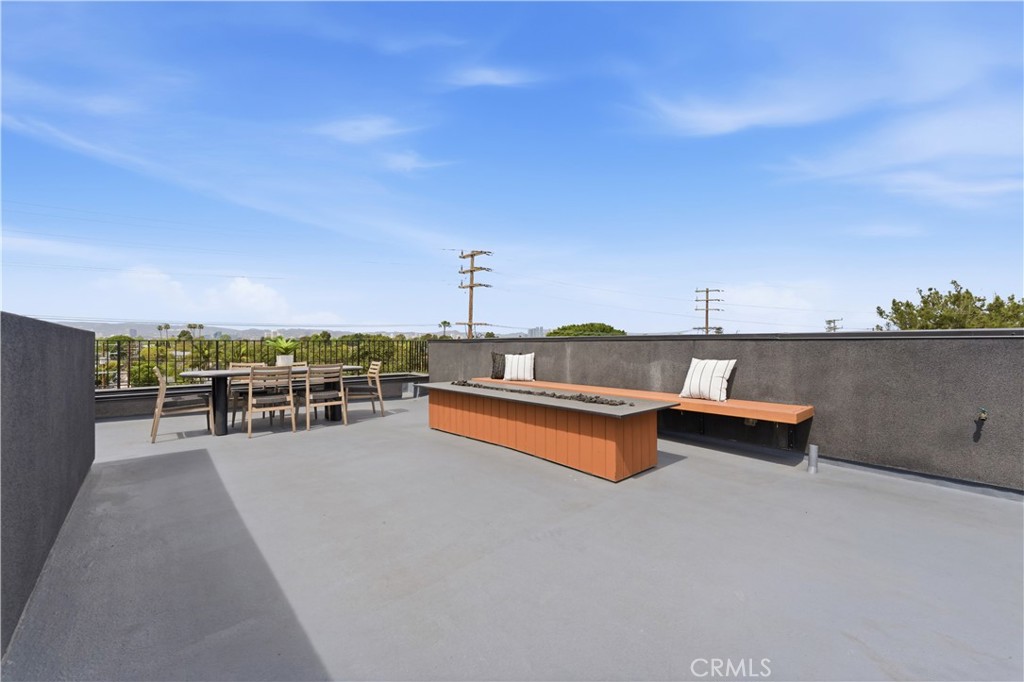 11702 Charnock Road Property Photo 2