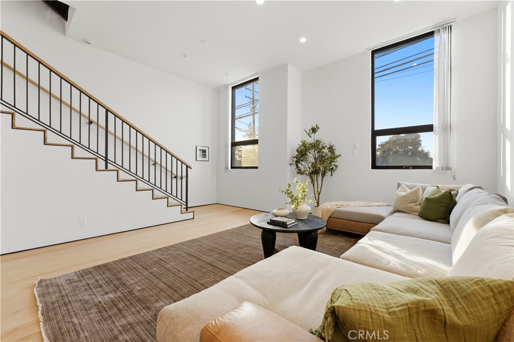 11702 Charnock Road Property Photo 6