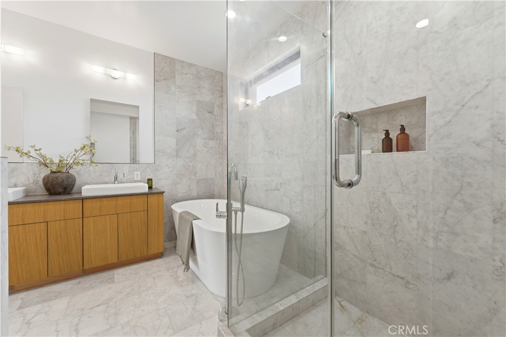 11702 Charnock Road Property Photo 13