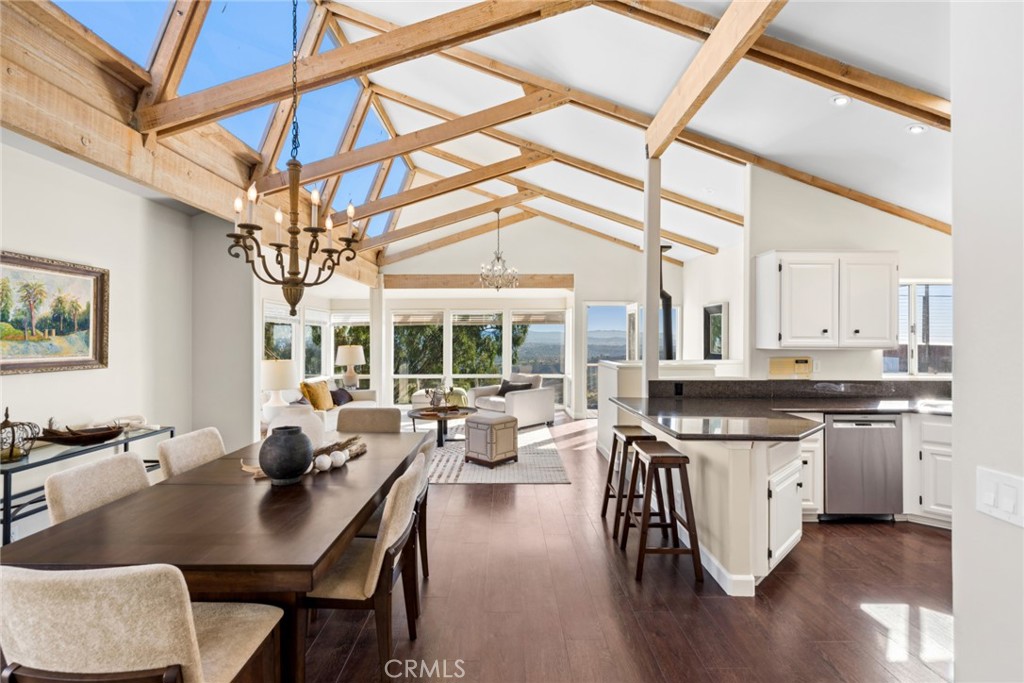 28752 Top Of The World Drive Property Photo 1