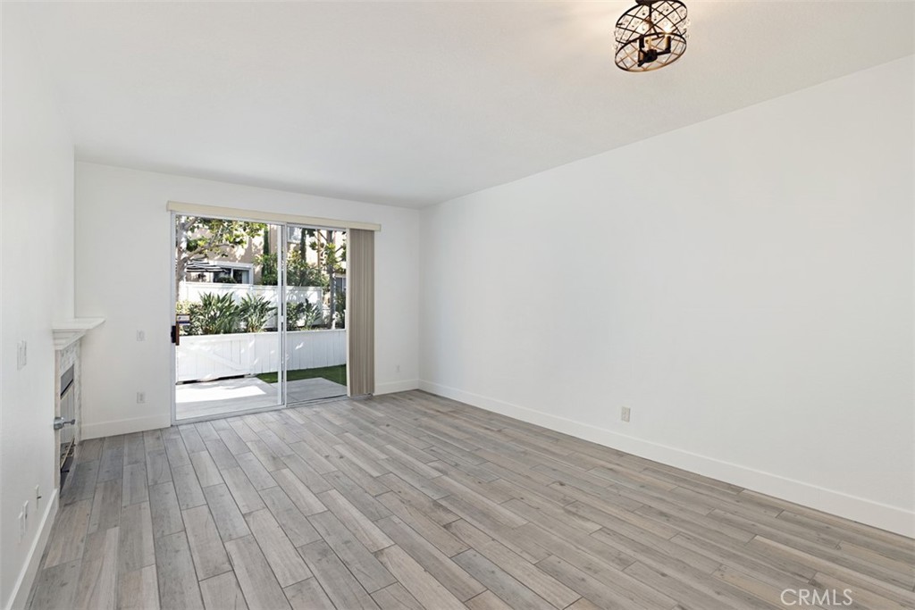 160 Chandon Property Photo 10