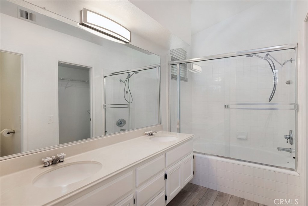 160 Chandon Property Photo 27