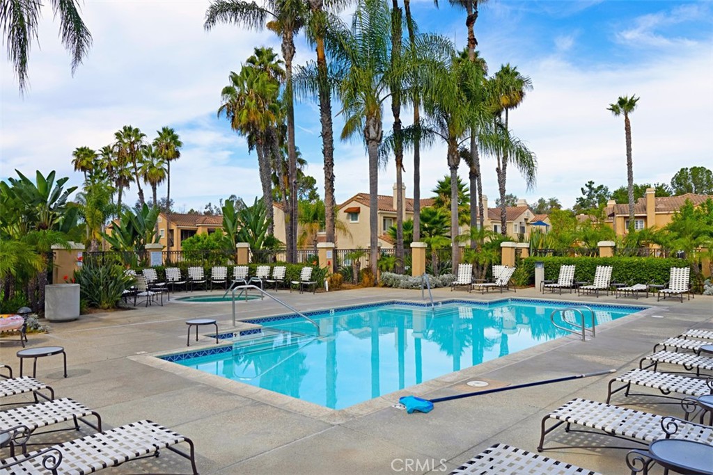160 Chandon Property Photo 36