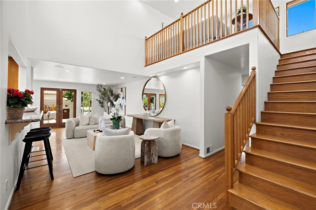 429 Aster Property Photo 5