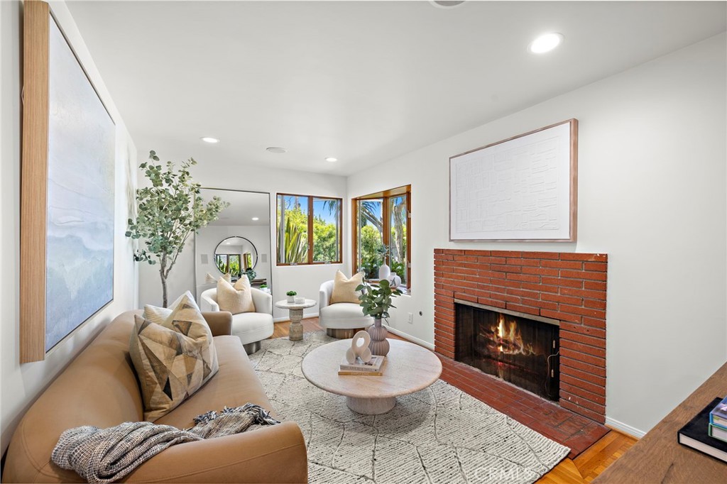 429 Aster Property Photo 12