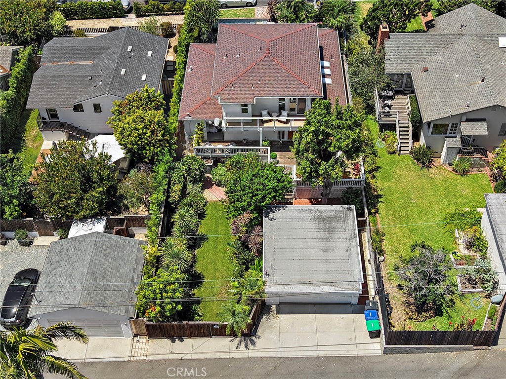 429 Aster Property Photo 34