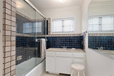 9 N Encino Property Photo 11