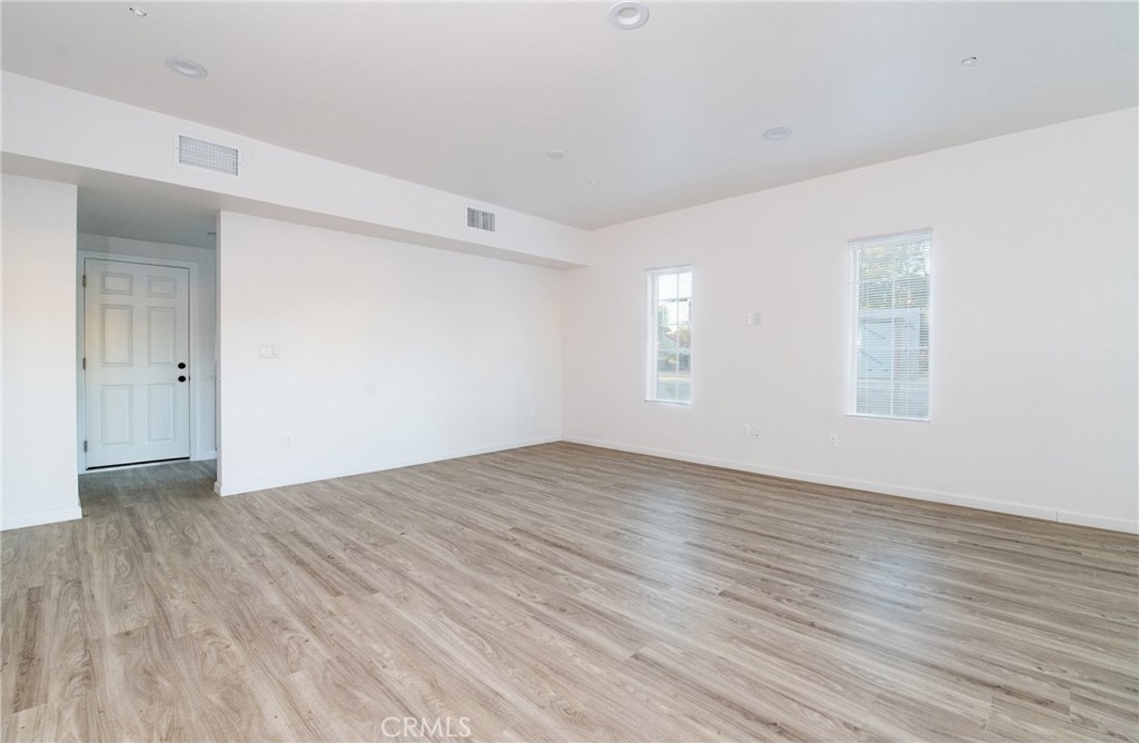 5502 E Los Angeles Avenue 4 Property Photo 26