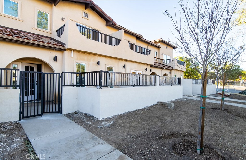 5526 E Los Angeles Avenue 4 Property Photo 1