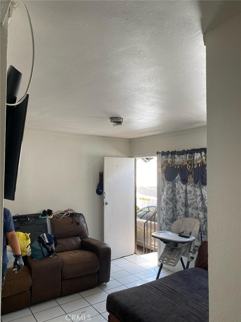 6504 S Central Avenue Property Photo 7