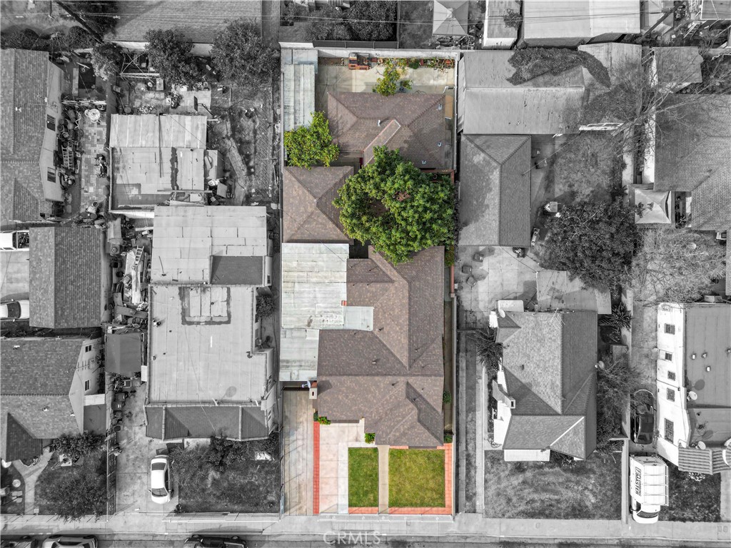 659 S Gerhart Avenue Property Photo 3